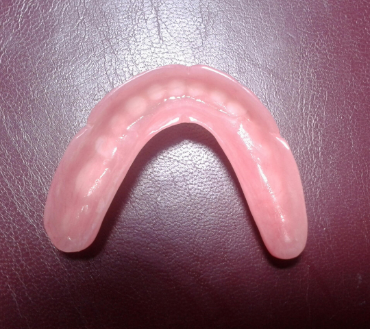 Lower denture acrylic, large, bleach, false teeth
