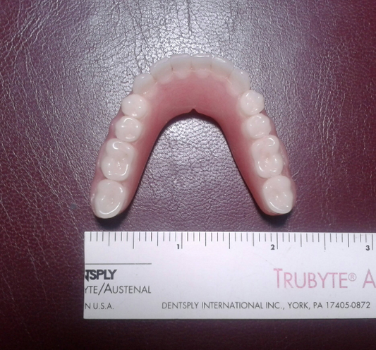 Lower denture acrylic, small, false teeth