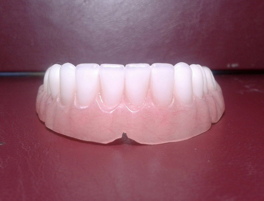 Lower denture acrylic, small, bleach, false teeth
