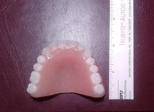 Set of acrylic dentures, large, false teeth
