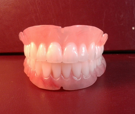 Set of acrylic dentures, small, bleach, false teeth